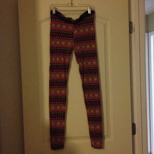 REDUCED⭐Alternative Apparel tribal print leggings⭐