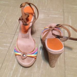 BCBG Girls size 9 lightly worn summer heels