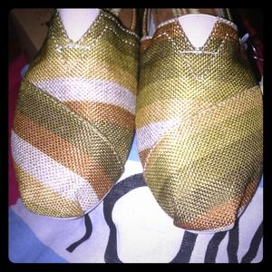 Toms Rainbow Green size 5.5  sold sold sold !