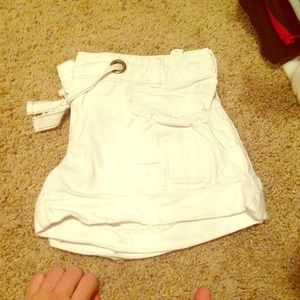 White short size 3