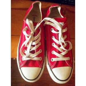 🔮 Red Converse 🔮