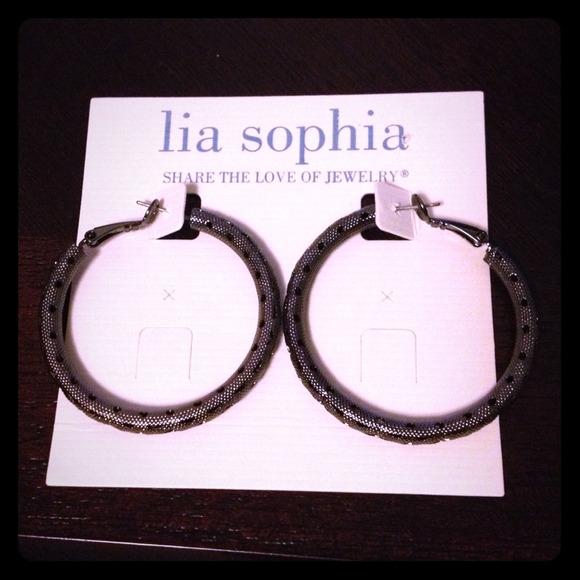 **NEW DISCOUNTED PRICE** Hoop Earrings
