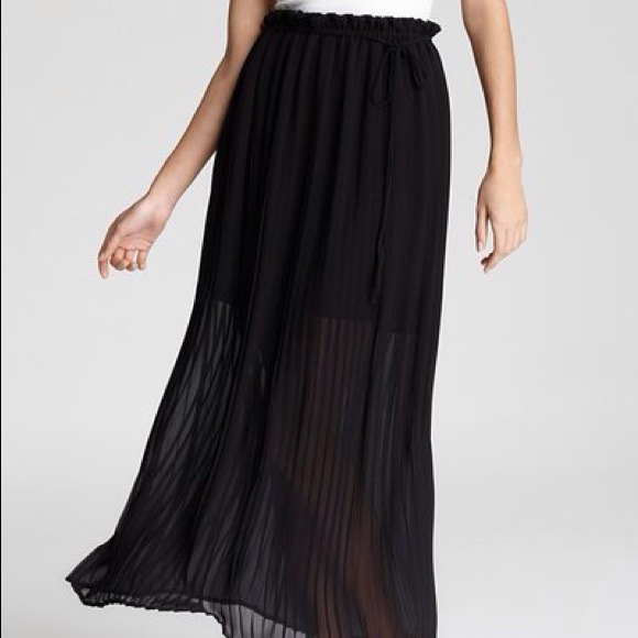 Sold Joie oak caviar silk pleated maxi skirt sz XS