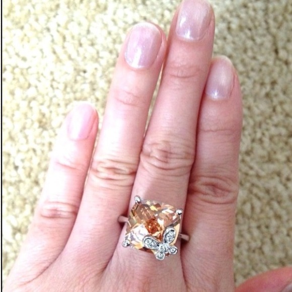 🚫Sold🚫 Yellow Canary CZ Ring with Butterfly