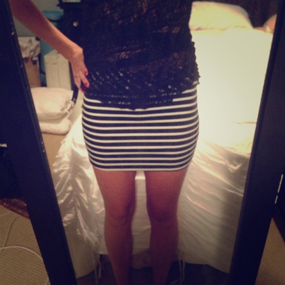 Blk & wht Striped skirt