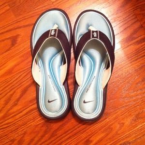 Nike comfort sandals