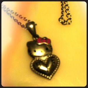 Hello Kitty necklace