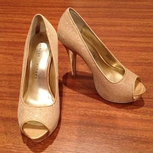 Chinese Laundry gold sparkle heels.