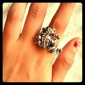 A frog ring for almost any size!!!