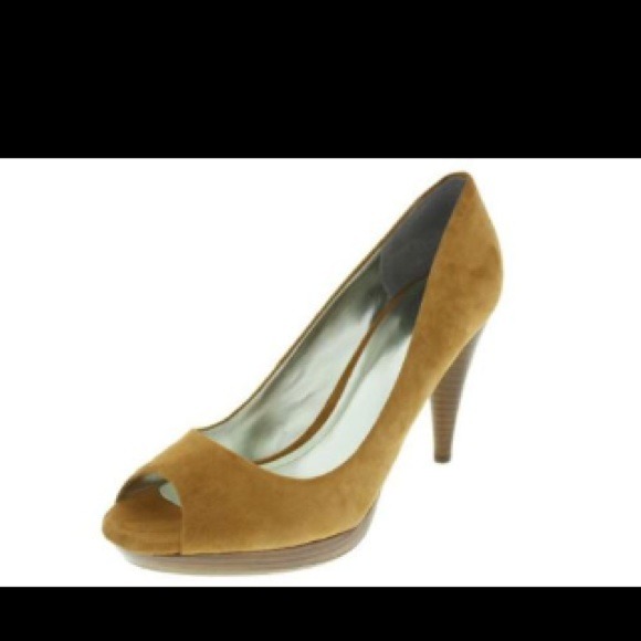 Style and Co  suede peep toe heels