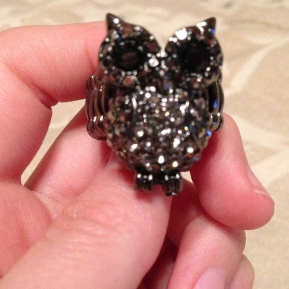 Unusual Owl Ring (Stretch - One Size) NWOT - Picture 4 of 4