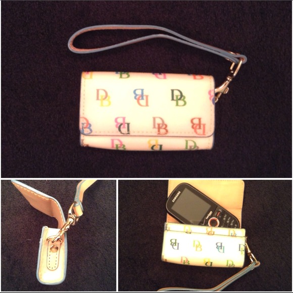 Dooney and Bourke cellphone wristlet