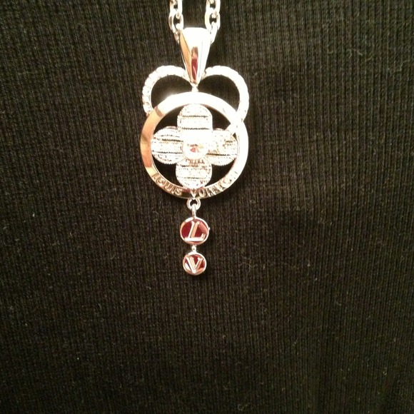 Necklace - Picture 4 of 4