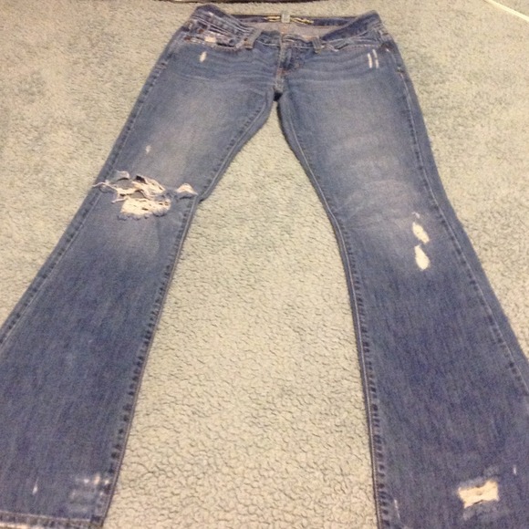 Abercrombie & Fitch destroyed jeans (Size 0L)