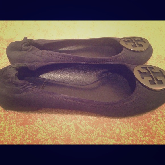 Tory Burch Shoes - Tory burch sued royal blue💙💙