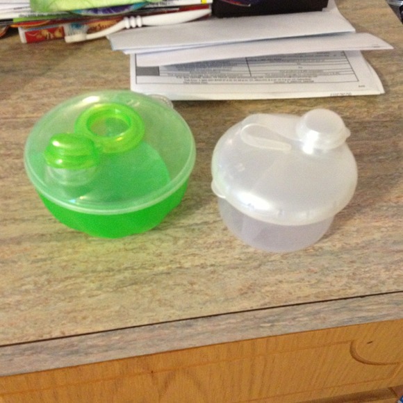 Formula holder for the go