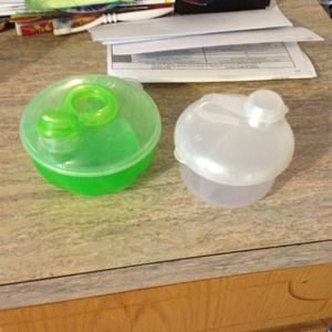 Formula holder for the go