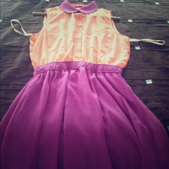 Dresses & Skirts - PEACH AND PURPLE flowy dress😍👗
