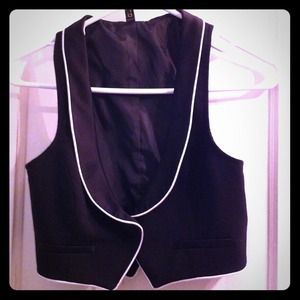 Black & white vest