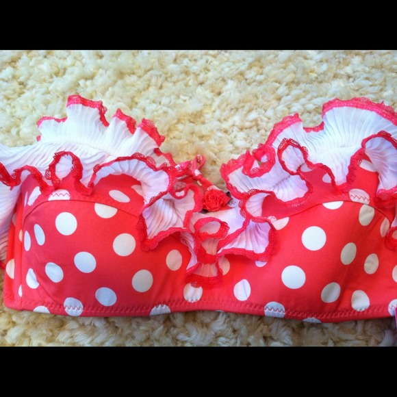 ✖️✖️SOLDDDD✖️✖️✖️✖️BETSEY JOHNSON BATHINGSUIT TOP - Picture 2 of 4