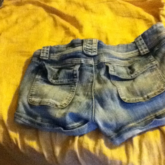 Shorts - Picture 2 of 2
