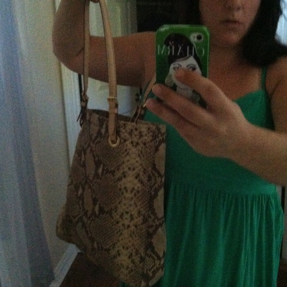 🔴Sold🔴on another site 🔴Michael Kors Python Jet - Picture 4 of 4