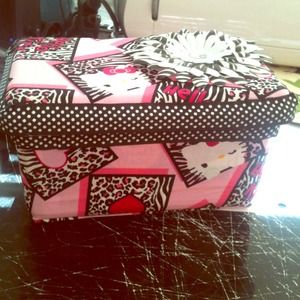 Two big cases hk and damask