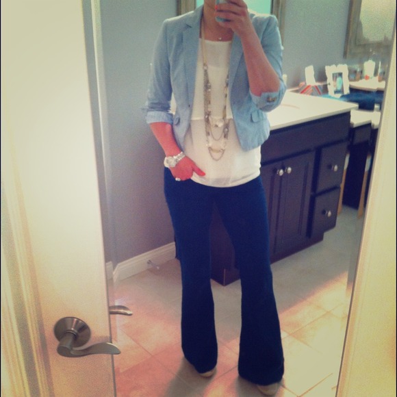 *Sold in bundle Ivory blouse
