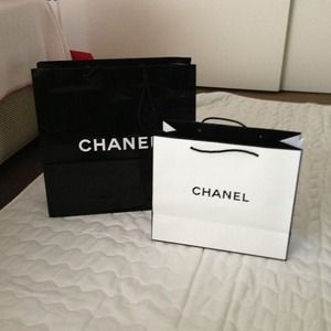 Chanel shopping bag