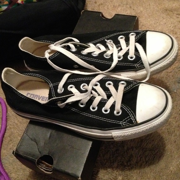 Black converse