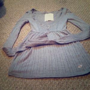 A cute long sleeve shirt.