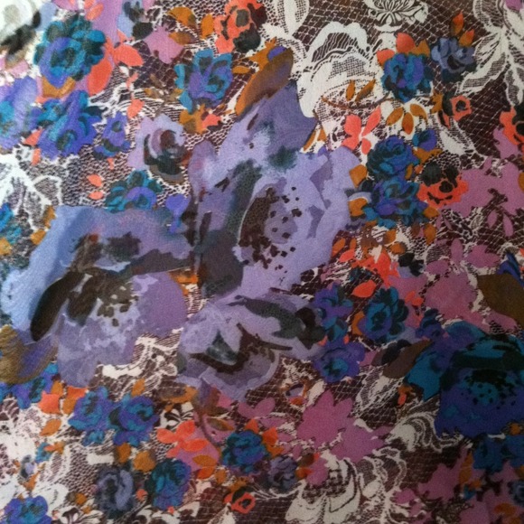 floral razor back top! - Picture 4 of 4