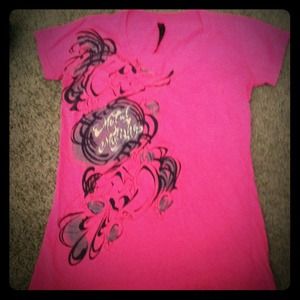 Metal mylisha T-shirt.