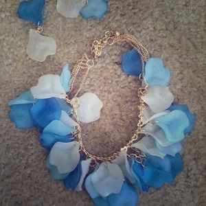 A beautiful necklace with matching earrings.