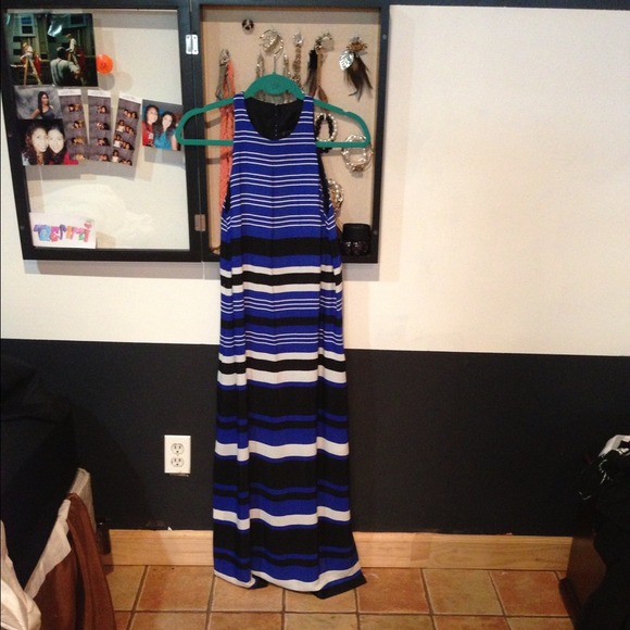 Zara dress - Picture 2 of 4