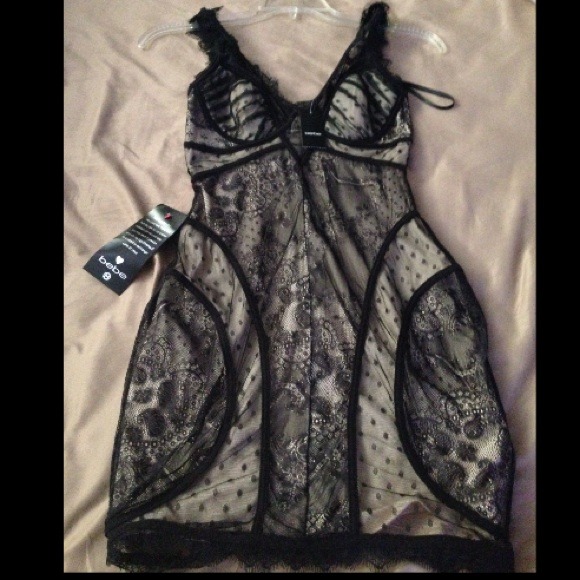 🔴SOLD🔴Bebe gorgeous cocktail dress - Picture 4 of 4