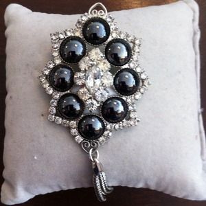 Sold!!!Vintage brooch