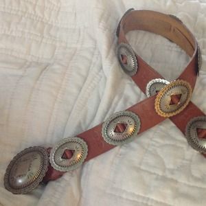 Silver and tan western belt... So Cute!