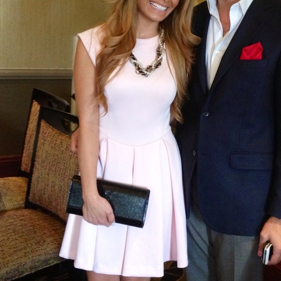 ๐ซSold in bundle ๐ซlight pink Ted Baker dress - Picture 2 of 3