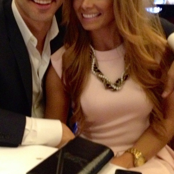 ๐ซSold in bundle ๐ซlight pink Ted Baker dress - Picture 3 of 3