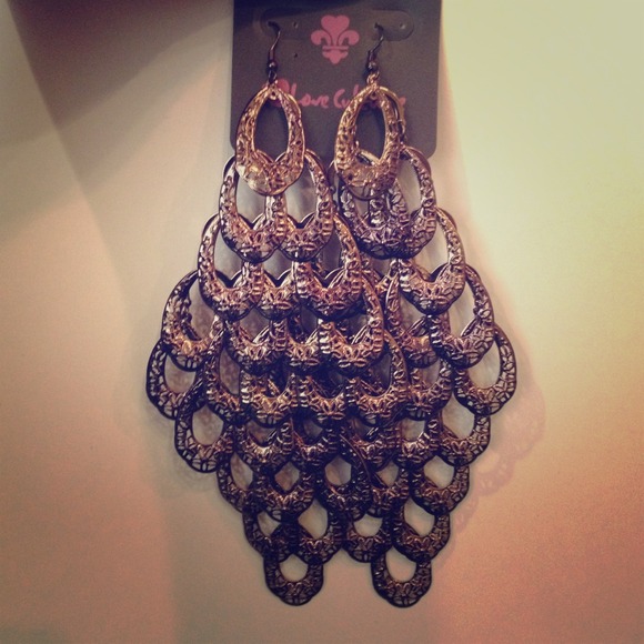 SOLD SOLD SOLD SOLD Earrings + Lotion