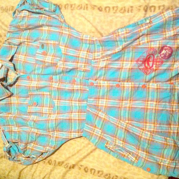 ECKO RED PLAID MULTI-COLOR DRESS WITH BELT HOLES.