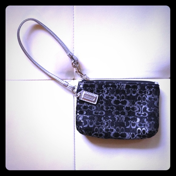 ❌JUST REDUCED❌Authentic never been used COACH