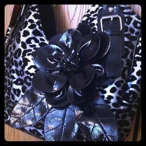 Silver and black cheetah print purse