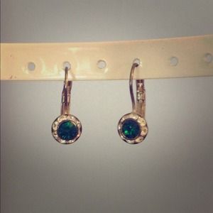 Emerald color crystal drop earrings, never worn!