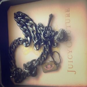 Juicy couture necklace