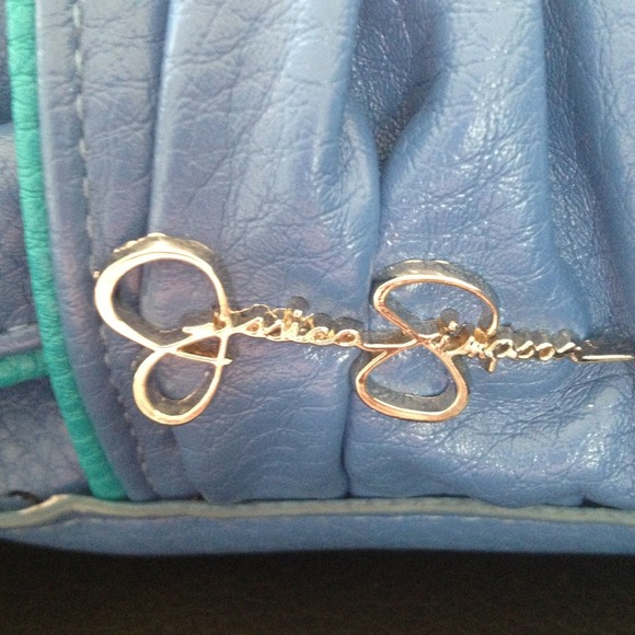 Jessica Simpson clutch - Picture 2 of 4