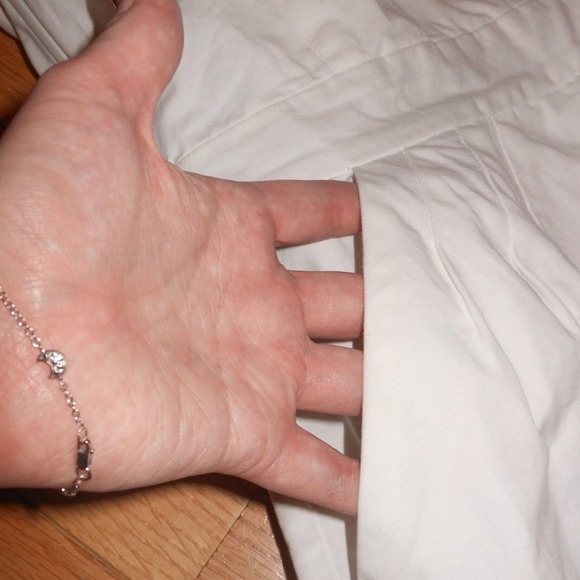 🚫SOLD🚫 White strapless dress w/pockets - Picture 2 of 2