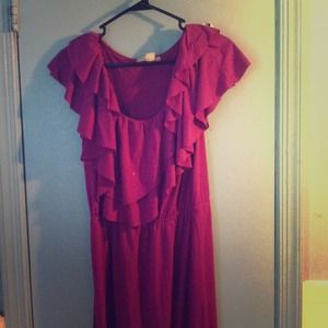 Gorgeous maxi dress with slit