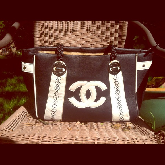 Chanel purse 🙅RESERVED🙅